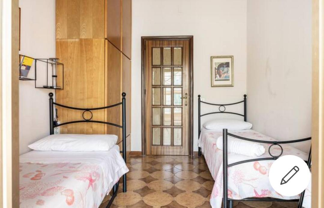 Le Stanze Di Nonna Maria Hotel Palermo Eksteriør billede